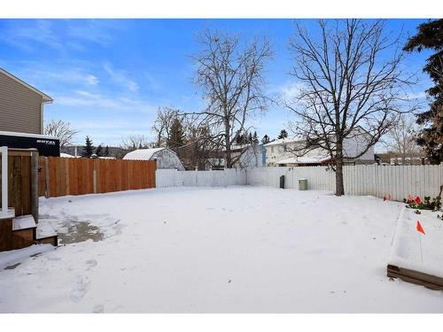 57 Poplar Crescent, Fort Mcmurray, AB - Outdoor