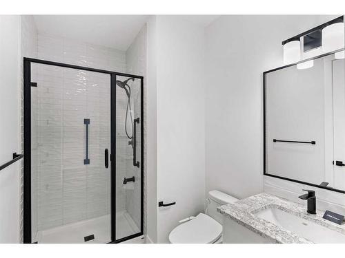 233 Corner Glen Way, Calgary, AB - Indoor Photo Showing Bathroom