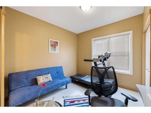 334-1920 14 Avenue Ne, Calgary, AB - Indoor Photo Showing Other Room