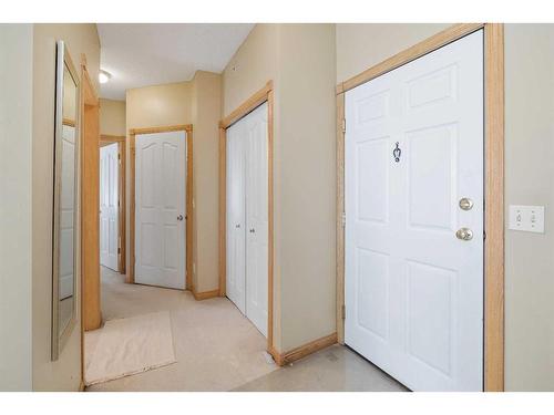 334-1920 14 Avenue Ne, Calgary, AB - Indoor Photo Showing Other Room