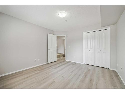 1109-60 Panatella Street Nw, Calgary, AB - Indoor Photo Showing Other Room