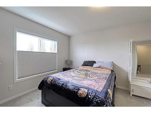 607-355 Nolancrest Heights Nw, Calgary, AB - Indoor Photo Showing Bedroom