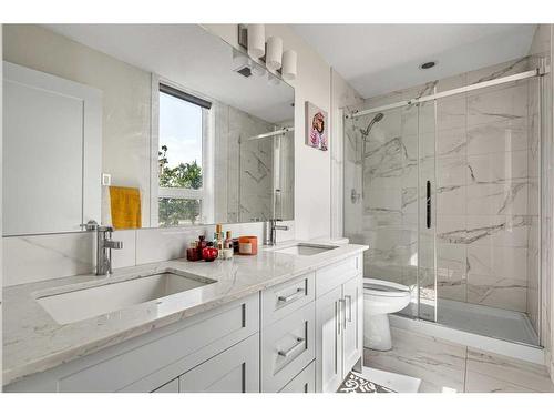 119-30 Walgrove Walk Se, Calgary, AB - Indoor Photo Showing Bathroom