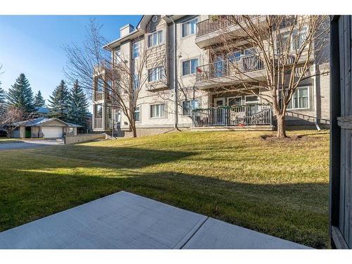 195 Cedarwood Lane Sw, Calgary, AB - Outdoor