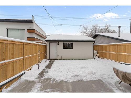 1806 Broadview Road Nw, Calgary, AB - Outdoor With Exterior