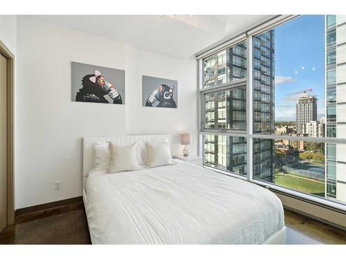 1107-135 13 Avenue Sw, Calgary, AB - Indoor Photo Showing Bedroom