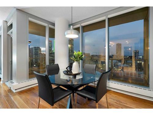 1806-433 11 Avenue Se, Calgary, AB - Indoor Photo Showing Dining Room