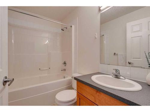 203-2440 34 Avenue Sw, Calgary, AB - Indoor Photo Showing Bathroom