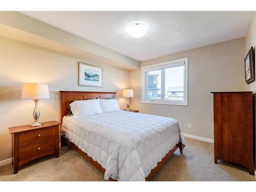 2307-402 Kincora Glen Road Nw, Calgary, AB - Indoor Photo Showing Bedroom