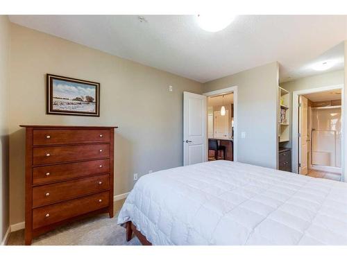 2307-402 Kincora Glen Road Nw, Calgary, AB - Indoor Photo Showing Bedroom