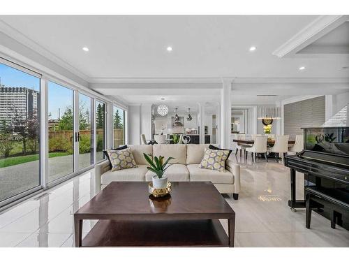 102 Malibou Road Sw, Calgary, AB - Indoor Photo Showing Living Room