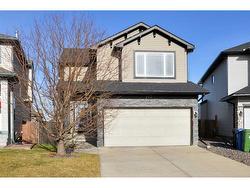 177 Everwoods Close SW Calgary, AB T2Y 5A5