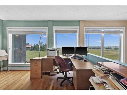 260159 Mountain Ridge Place, Rural Rocky View County, AB - Indoor Photo Showing Office