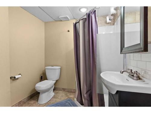 260159 Mountain Ridge Place, Rural Rocky View County, AB - Indoor Photo Showing Bathroom