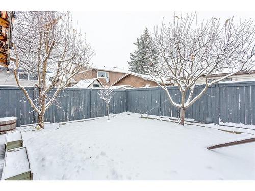 424 Flett Drive Ne, Airdrie, AB - Outdoor