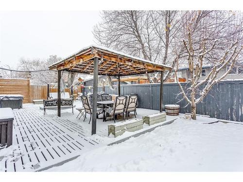 424 Flett Drive Ne, Airdrie, AB - Outdoor With Deck Patio Veranda