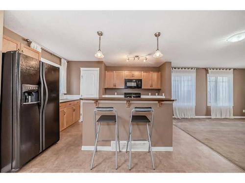 151 Prestwick Villas Se, Calgary, AB - Indoor Photo Showing Kitchen