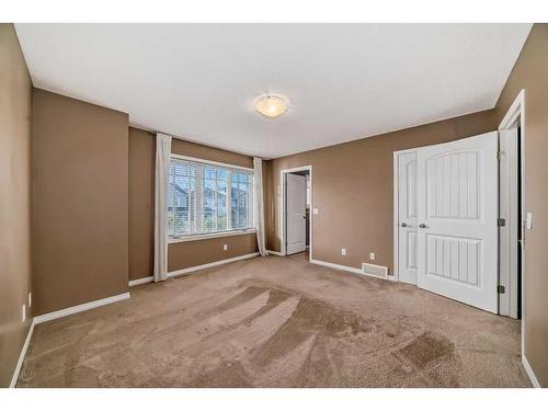 151 Prestwick Villas Se, Calgary, AB - Indoor Photo Showing Other Room