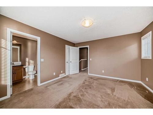 151 Prestwick Villas Se, Calgary, AB - Indoor Photo Showing Other Room