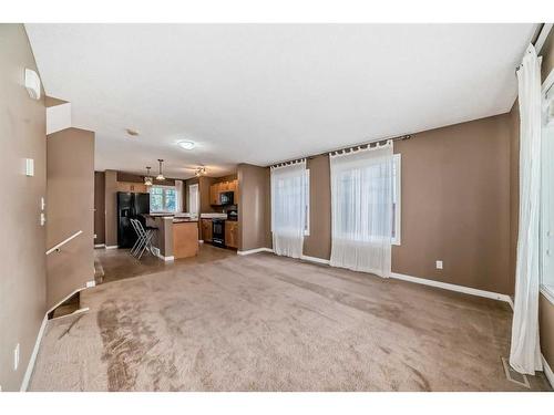 151 Prestwick Villas Se, Calgary, AB - Indoor Photo Showing Other Room