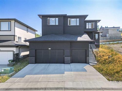 136 Crestridge Terrace Sw, Calgary, AB - Outdoor