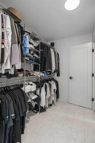 136 Crestridge Terrace Sw, Calgary, AB - Indoor With Storage