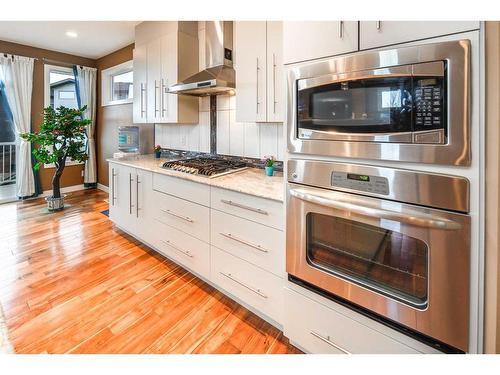 88 Walden Terrace Se, Calgary, AB - Indoor Photo Showing Kitchen With Upgraded Kitchen