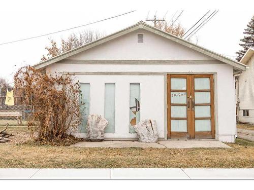 336 3 Avenue Se, High River, AB - Outdoor