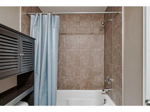 302-325 3 Street Se, Calgary, AB - Indoor Photo Showing Bathroom