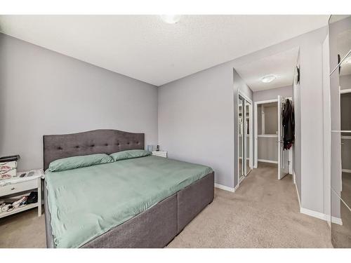 1031 Windhaven Close Sw, Airdrie, AB - Indoor Photo Showing Bedroom