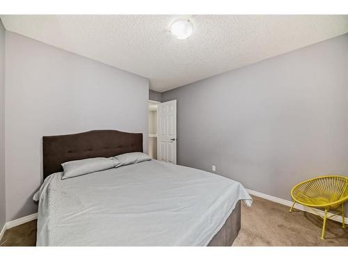 1031 Windhaven Close Sw, Airdrie, AB - Indoor Photo Showing Bedroom