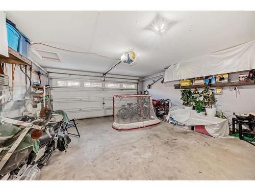 1031 Windhaven Close Sw, Airdrie, AB - Indoor Photo Showing Garage