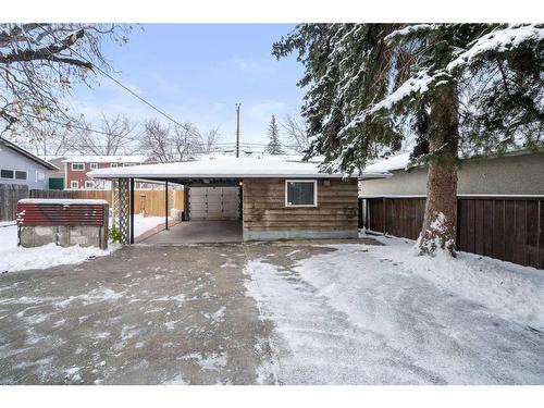 4526 Fordham Crescent Se, Calgary, AB - Outdoor