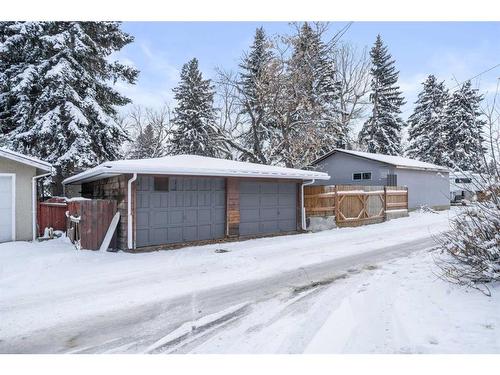 4526 Fordham Crescent Se, Calgary, AB - Outdoor