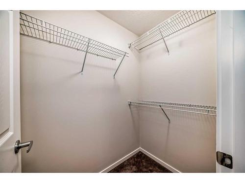 Basement-210 Yorkville Boulevard Sw, Calgary, AB 