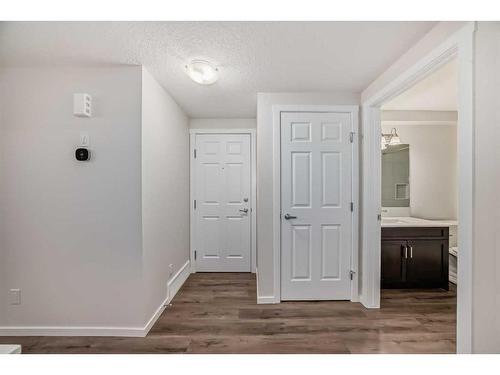 Basement-210 Yorkville Boulevard Sw, Calgary, AB 