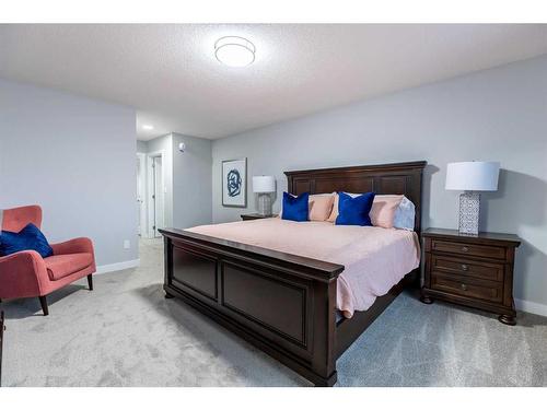 3082 Key Drive Sw, Airdrie, AB - Indoor Photo Showing Bedroom