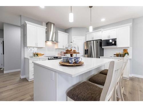 3082 Key Drive Sw, Airdrie, AB - Indoor Photo Showing Kitchen With Upgraded Kitchen