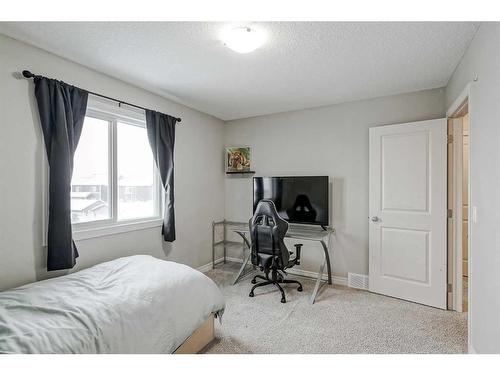 34 Mahogany Close Se, Calgary, AB - Indoor Photo Showing Bedroom