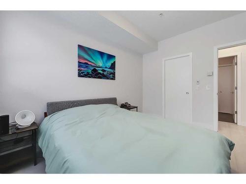 312-4303 1 Street Ne, Calgary, AB - Indoor Photo Showing Bedroom