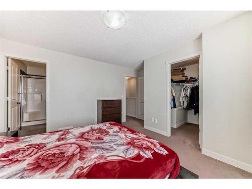 257 Copperpond Landing Se, Calgary, AB - Indoor Photo Showing Bedroom