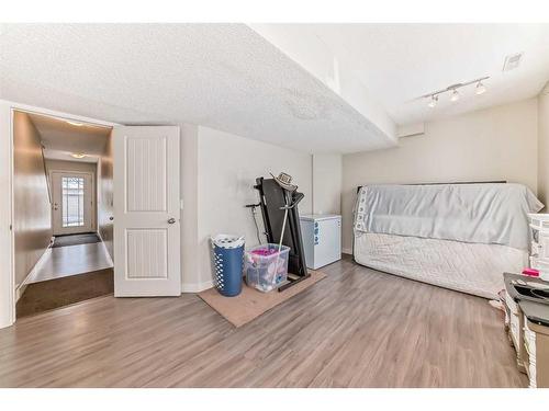 257 Copperpond Landing Se, Calgary, AB - Indoor