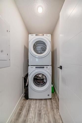 314-4138 University Avenue Nw, Calgary, AB - Indoor Photo Showing Laundry Room