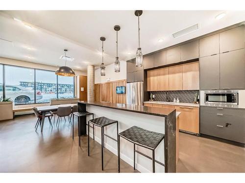 314-4138 University Avenue Nw, Calgary, AB - Indoor Photo Showing Kitchen With Upgraded Kitchen