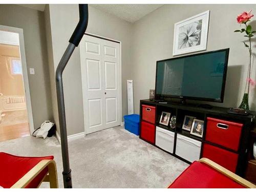 719 Seymour Avenue Sw, Calgary, AB - Indoor Photo Showing Dining Room