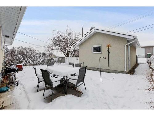 719 Seymour Avenue Sw, Calgary, AB - Outdoor