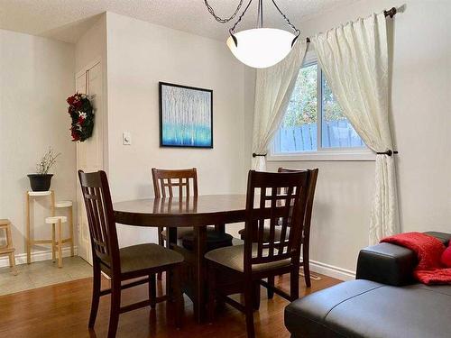 719 Seymour Avenue Sw, Calgary, AB - Indoor Photo Showing Dining Room