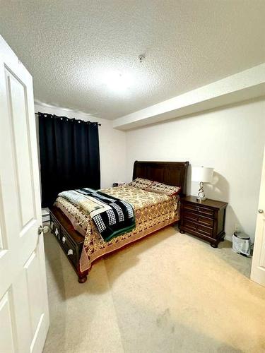 1310-333 Taravista Drive Ne, Calgary, AB - Indoor Photo Showing Bedroom