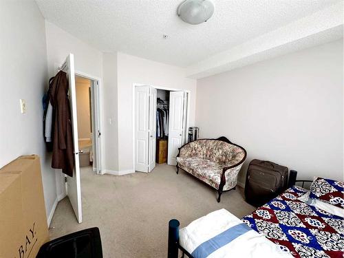 1310-333 Taravista Drive Ne, Calgary, AB - Indoor Photo Showing Bedroom