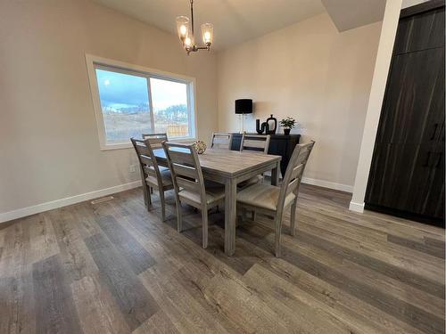 113 Gray Close, Sylvan Lake, AB - Indoor Photo Showing Dining Room